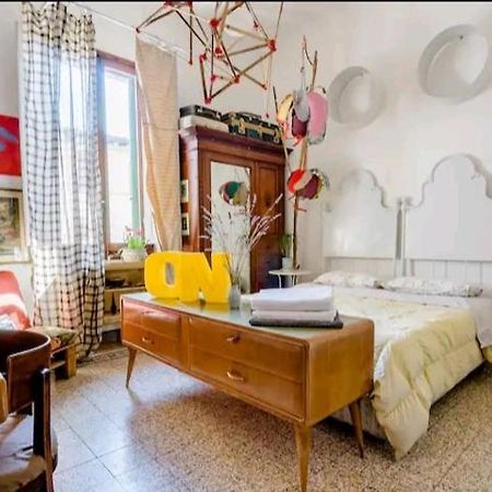 Urban Utopia Bed and Breakfast Florencia Exterior foto